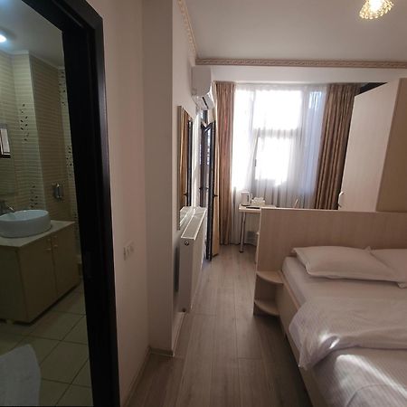 Hotel Marina 2 Βουκουρέστι Εξωτερικό φωτογραφία