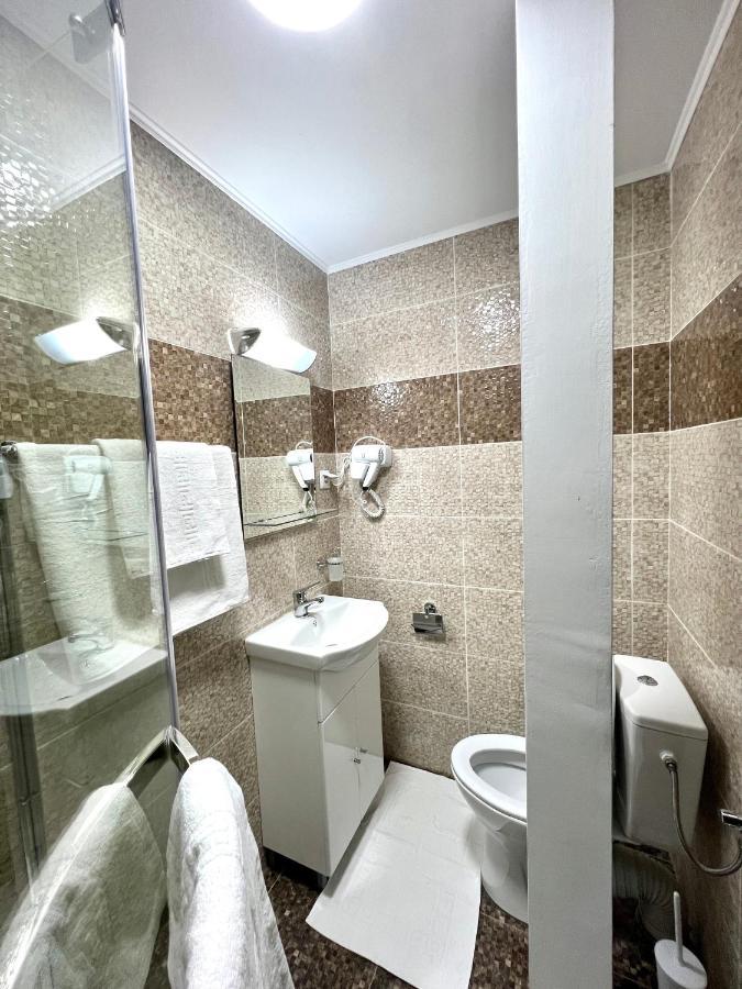 Hotel Marina 2 Βουκουρέστι Εξωτερικό φωτογραφία