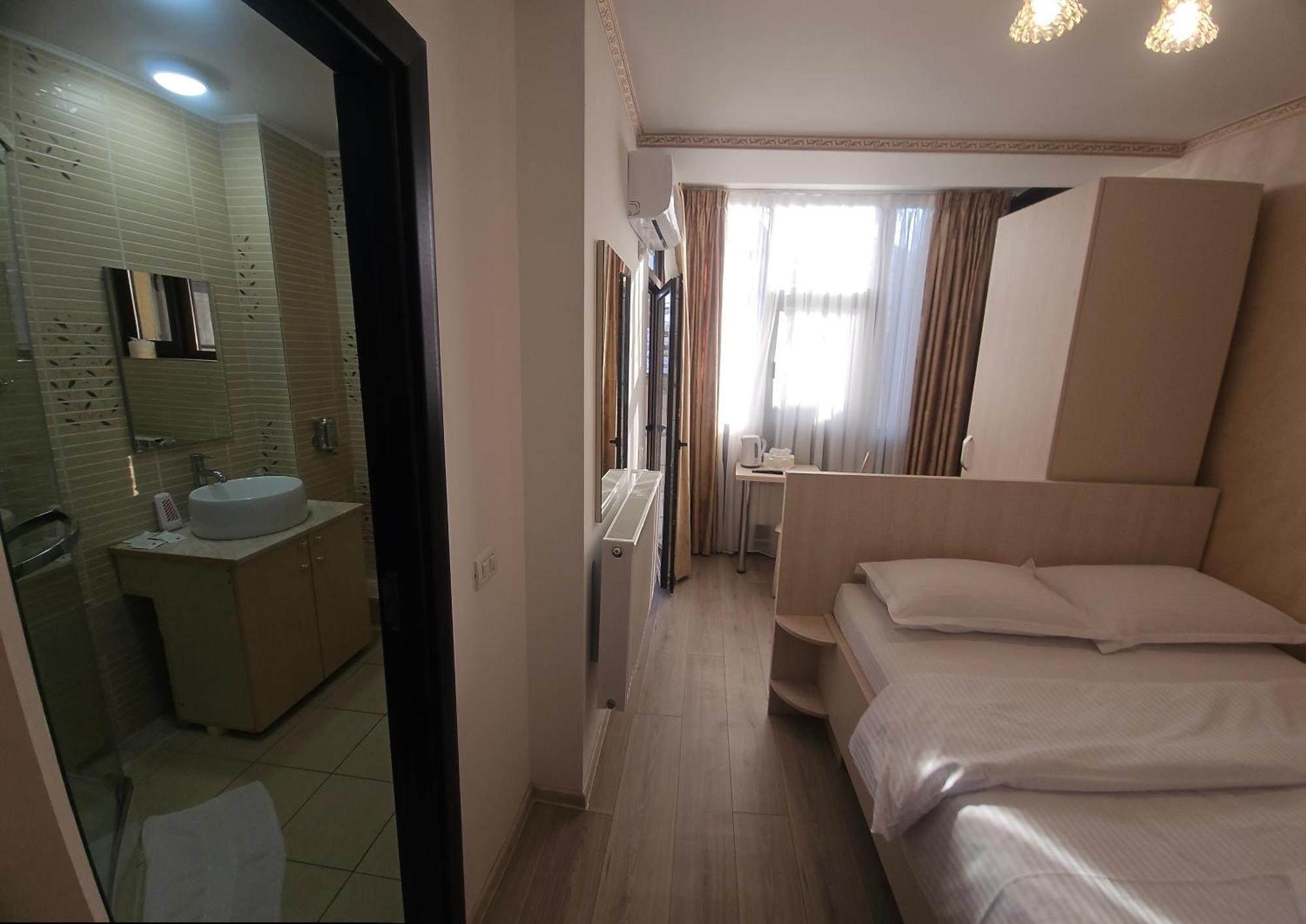 Hotel Marina 2 Βουκουρέστι Εξωτερικό φωτογραφία